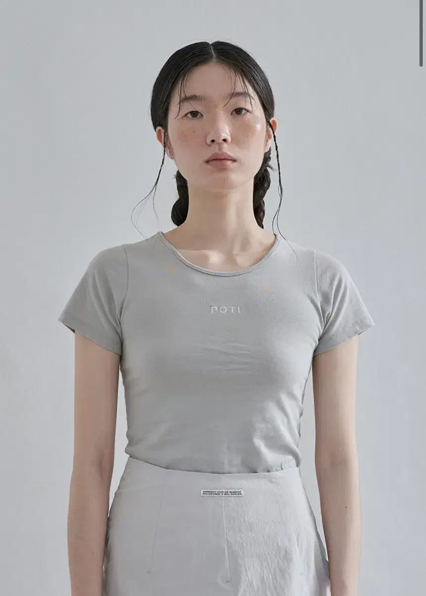 (상태최상) 포티 POTI ROUND HALF TOP (GREY)